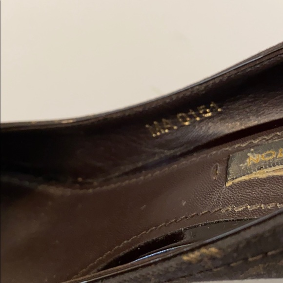 Louis Vuitton Heels - Picture 7 of 12